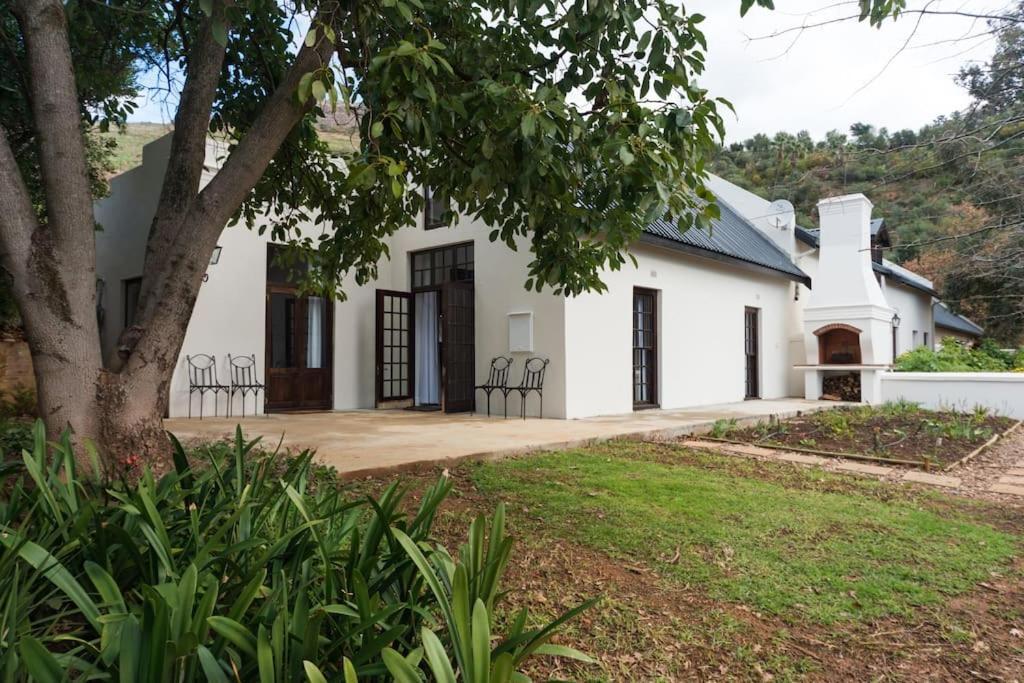 Bartinney Private Cellar Banhoek Stellenbosch Extérieur photo
