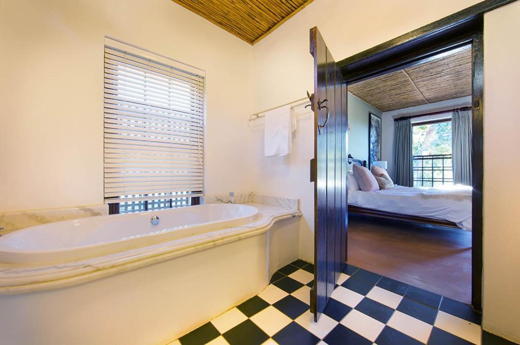 Bartinney Private Cellar Banhoek Stellenbosch Extérieur photo